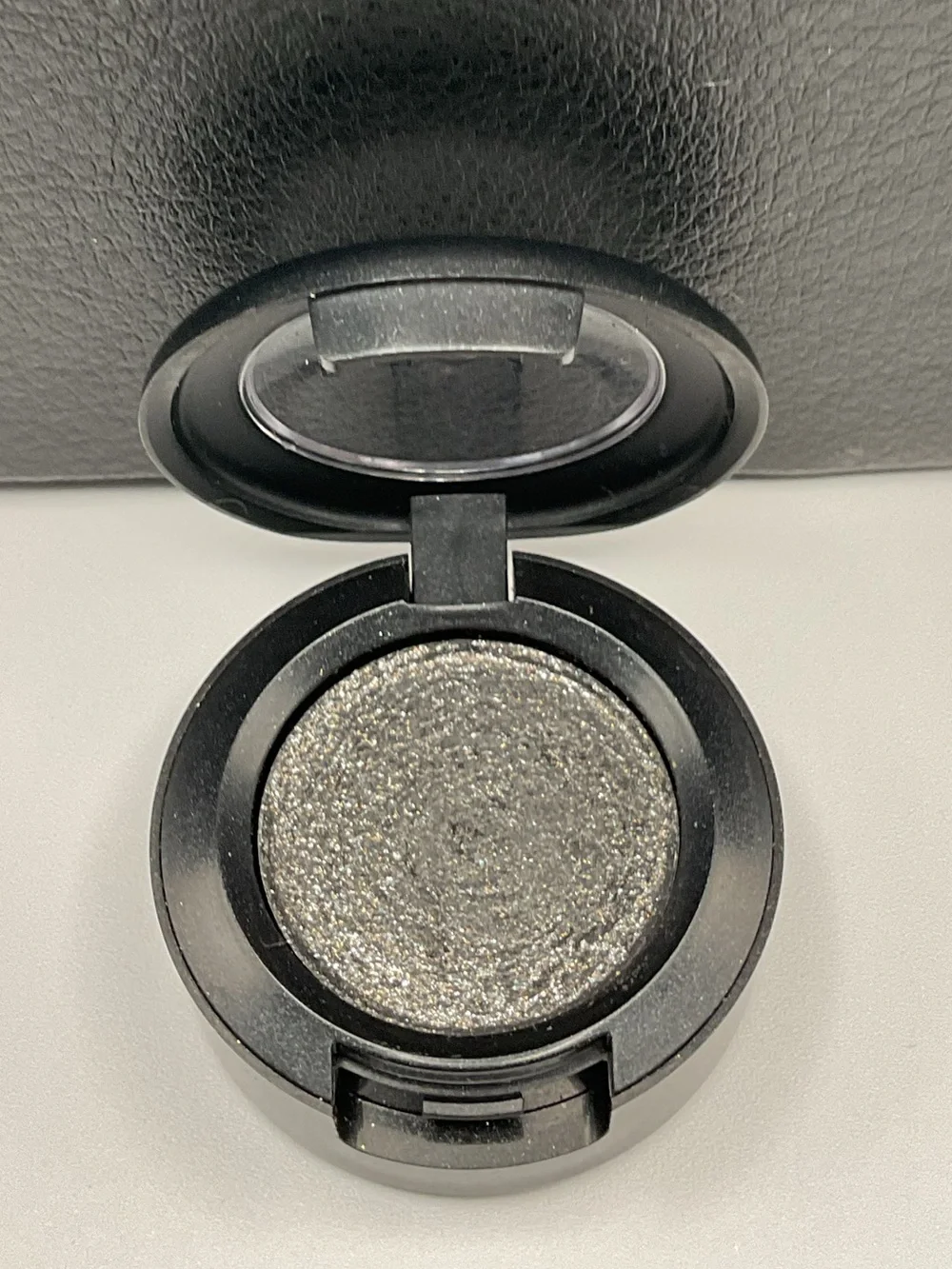 MAC Cosmetics Dazzleshadow Eyeshadow in Let’s Boogie - Swatched & LE